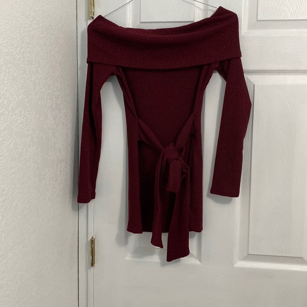 NWT FASHION NOVA OFF SHOULD TOP LONG SLEEVE TIE FRONT SIZE L BURGUNDY